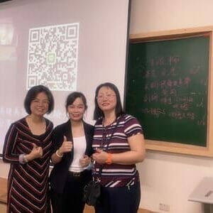 美甲學員創業成功受邀至嘉南藥大學演講